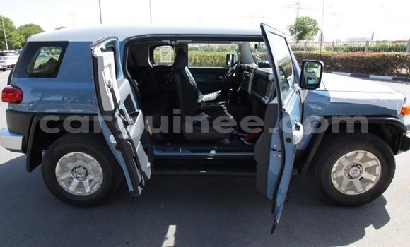 Buy Import Toyota FJ Cruiser Blue Car in Import - Dubai in Conakry Buy Import Toyota FJ Cruiser Blue Car in Import - Dubai in Conakry
