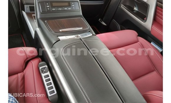 Acheter Import Voiture Toyota Land Cruiser Noir à Import - Dubai, Conakry Acheter Import Voiture Toyota Land Cruiser Noir à Import - Dubai, Conakry