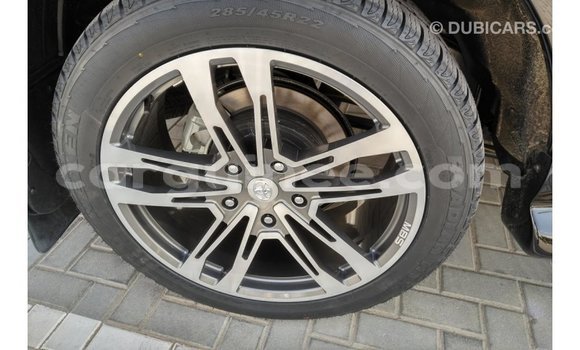 Acheter Import Voiture Toyota Land Cruiser Noir à Import - Dubai, Conakry Acheter Import Voiture Toyota Land Cruiser Noir à Import - Dubai, Conakry