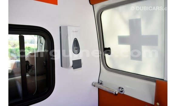 Buy Import Toyota Land Cruiser White Car in Import - Dubai in Conakry Buy Import Toyota Land Cruiser White Car in Import - Dubai in Conakry