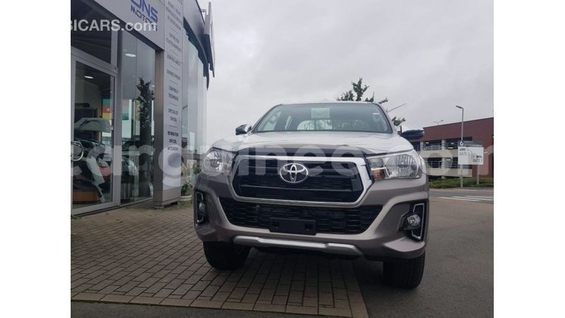 Big with watermark toyota hilux conakry import dubai 5555