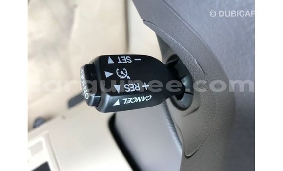 Acheter Import Voiture Toyota Land Cruiser Blanc à Import - Dubai, Conakry Acheter Import Voiture Toyota Land Cruiser Blanc à Import - Dubai, Conakry