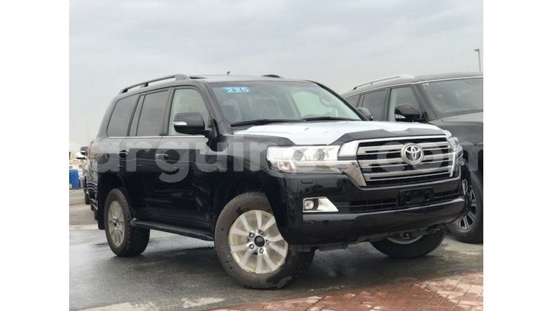 Big with watermark toyota land cruiser conakry import dubai 5558