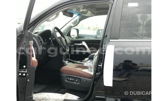 Buy Import Toyota Land Cruiser Black Car in Import - Dubai in Conakry Buy Import Toyota Land Cruiser Black Car in Import - Dubai in Conakry