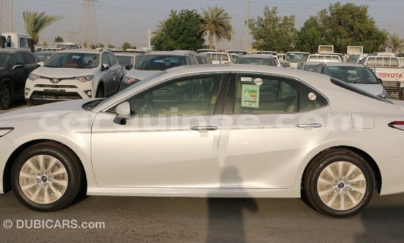 Buy Import Toyota Camry White Car in Import - Dubai in Conakry Buy Import Toyota Camry White Car in Import - Dubai in Conakry
