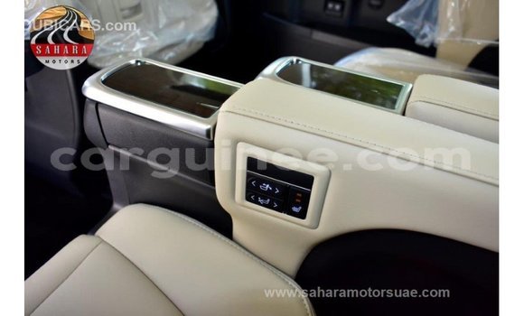 Buy Import Toyota Granvia White Car in Import - Dubai in Conakry Buy Import Toyota Granvia White Car in Import - Dubai in Conakry