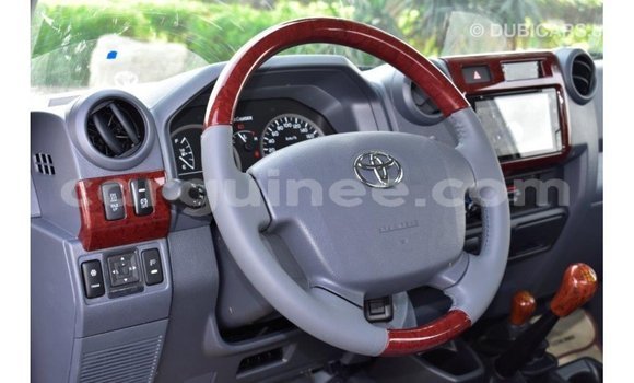 Buy Import Toyota Land Cruiser Other Car in Import - Dubai in Conakry Buy Import Toyota Land Cruiser Other Car in Import - Dubai in Conakry
