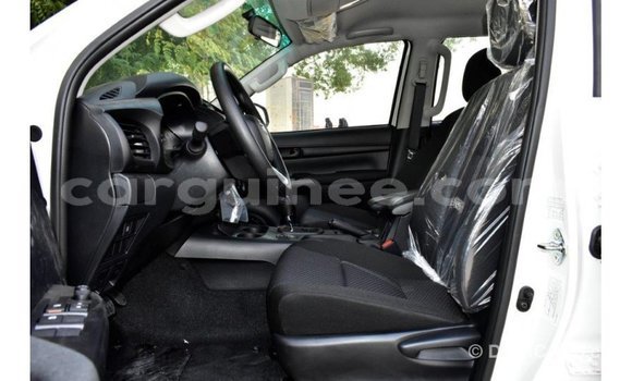 Buy Import Toyota Hilux White Car in Import - Dubai in Conakry Buy Import Toyota Hilux White Car in Import - Dubai in Conakry