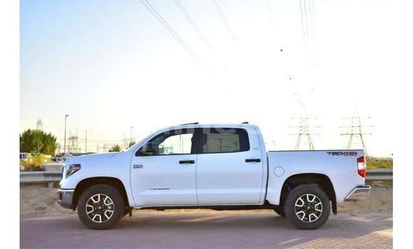 Buy Import Toyota Tundra White Car in Import - Dubai in Conakry Buy Import Toyota Tundra White Car in Import - Dubai in Conakry