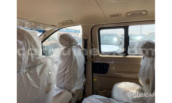 Acheter Import Voiture Hyundai Accent Blanc à Import - Dubai, Conakry Acheter Import Voiture Hyundai Accent Blanc à Import - Dubai, Conakry