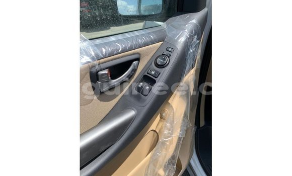 Acheter Import Voiture Hyundai Accent Blanc à Import - Dubai, Conakry Acheter Import Voiture Hyundai Accent Blanc à Import - Dubai, Conakry