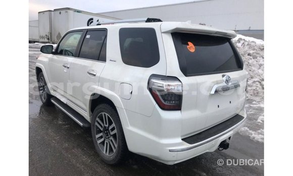 Acheter Import Voiture Toyota 4Runner Blanc à Import - Dubai, Conakry Acheter Import Voiture Toyota 4Runner Blanc à Import - Dubai, Conakry