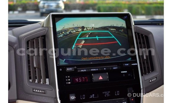Buy Import Toyota Land Cruiser White Car in Import - Dubai in Conakry Buy Import Toyota Land Cruiser White Car in Import - Dubai in Conakry