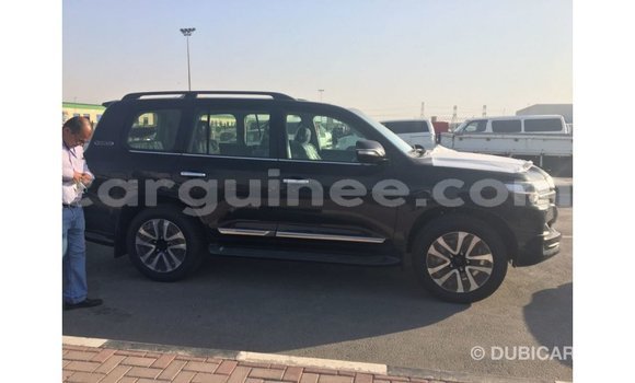 Buy Import Toyota Land Cruiser Black Car in Import - Dubai in Conakry Buy Import Toyota Land Cruiser Black Car in Import - Dubai in Conakry