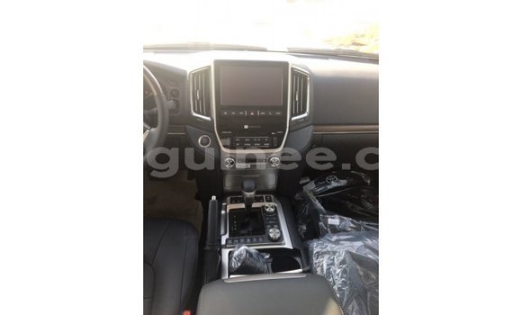 Buy Import Toyota Land Cruiser Black Car in Import - Dubai in Conakry Buy Import Toyota Land Cruiser Black Car in Import - Dubai in Conakry