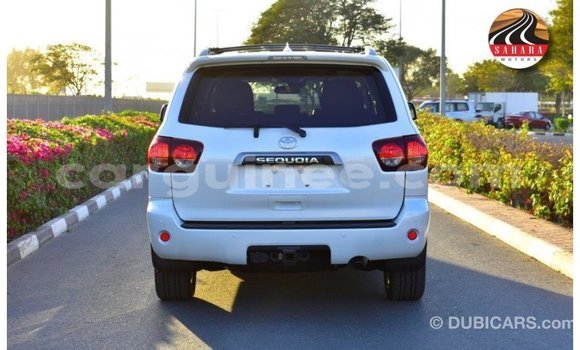 Buy Import Toyota Sequoia White Car in Import - Dubai in Conakry Buy Import Toyota Sequoia White Car in Import - Dubai in Conakry