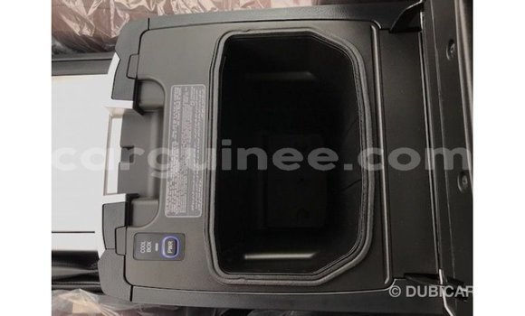 Buy Import Toyota Land Cruiser White Car in Import - Dubai in Conakry Buy Import Toyota Land Cruiser White Car in Import - Dubai in Conakry