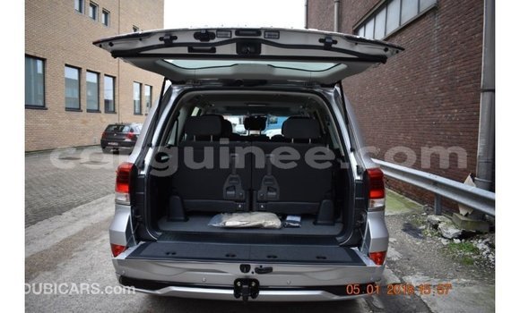 Buy Import Toyota Land Cruiser Other Car in Import - Dubai in Conakry Buy Import Toyota Land Cruiser Other Car in Import - Dubai in Conakry