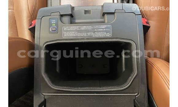 Acheter Import Voiture Toyota Land Cruiser Noir à Import - Dubai, Conakry Acheter Import Voiture Toyota Land Cruiser Noir à Import - Dubai, Conakry