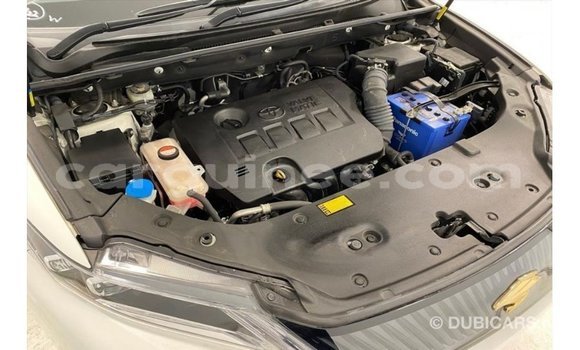 Acheter Import Voiture Toyota Harrier Blanc à Import - Dubai, Conakry Acheter Import Voiture Toyota Harrier Blanc à Import - Dubai, Conakry