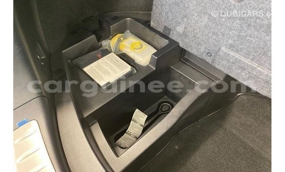 Acheter Import Voiture Toyota Harrier Blanc à Import - Dubai, Conakry Acheter Import Voiture Toyota Harrier Blanc à Import - Dubai, Conakry