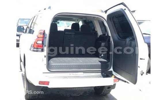 Buy Import Toyota Prado White Car in Import - Dubai in Conakry Buy Import Toyota Prado White Car in Import - Dubai in Conakry