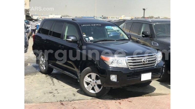 Big with watermark toyota land cruiser conakry import dubai 5592