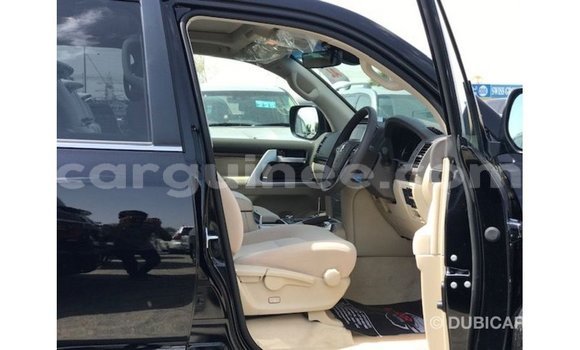 Buy Import Toyota Land Cruiser Black Car in Import - Dubai in Conakry Buy Import Toyota Land Cruiser Black Car in Import - Dubai in Conakry