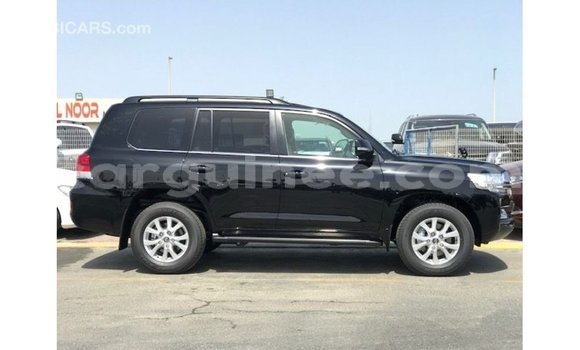 Buy Import Toyota Land Cruiser Black Car in Import - Dubai in Conakry Buy Import Toyota Land Cruiser Black Car in Import - Dubai in Conakry
