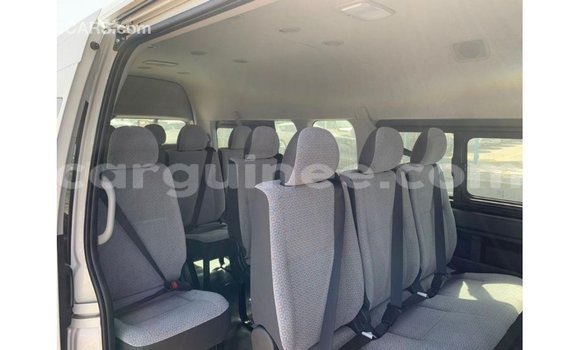 Buy Import Toyota Hiace White Car in Import - Dubai in Conakry Buy Import Toyota Hiace White Car in Import - Dubai in Conakry