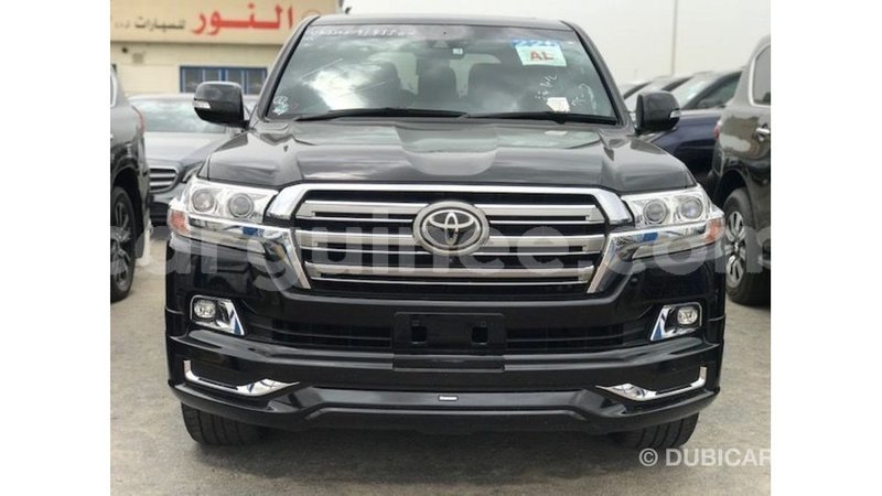 Big with watermark toyota land cruiser conakry import dubai 5605