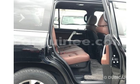 Buy Import Toyota Land Cruiser Black Car in Import - Dubai in Conakry Buy Import Toyota Land Cruiser Black Car in Import - Dubai in Conakry