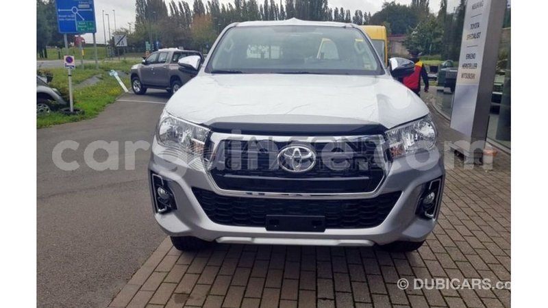 Big with watermark toyota hilux conakry import dubai 5607