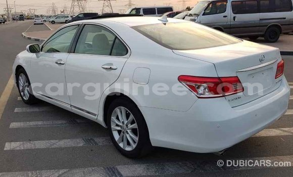 Acheter Import Voiture Lexus ES Blanc à Import - Dubai, Conakry Acheter Import Voiture Lexus ES Blanc à Import - Dubai, Conakry