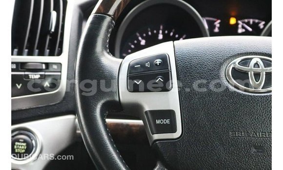 Buy Import Toyota Land Cruiser White Car in Import - Dubai in Conakry Buy Import Toyota Land Cruiser White Car in Import - Dubai in Conakry