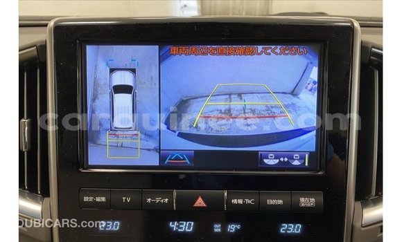 Acheter Import Voiture Toyota Land Cruiser Blanc à Import - Dubai, Conakry Acheter Import Voiture Toyota Land Cruiser Blanc à Import - Dubai, Conakry