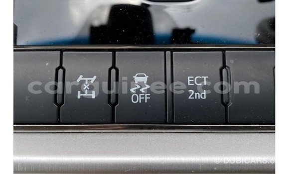 Acheter Import Voiture Toyota Land Cruiser Rouge à Import - Dubai, Conakry Acheter Import Voiture Toyota Land Cruiser Rouge à Import - Dubai, Conakry