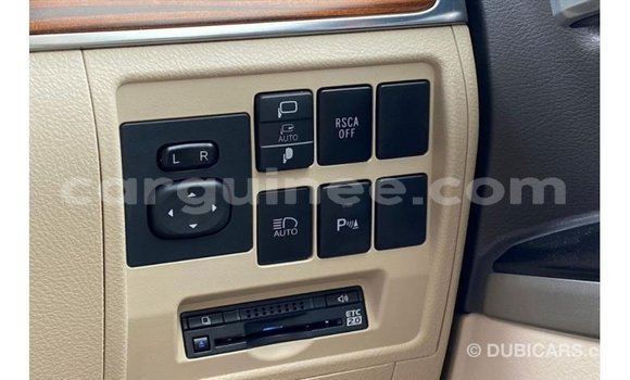 Acheter Import Voiture Toyota Land Cruiser Rouge à Import - Dubai, Conakry Acheter Import Voiture Toyota Land Cruiser Rouge à Import - Dubai, Conakry