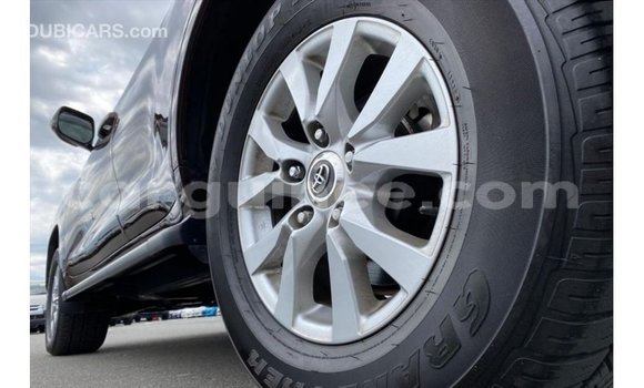 Acheter Import Voiture Toyota Land Cruiser Rouge à Import - Dubai, Conakry Acheter Import Voiture Toyota Land Cruiser Rouge à Import - Dubai, Conakry