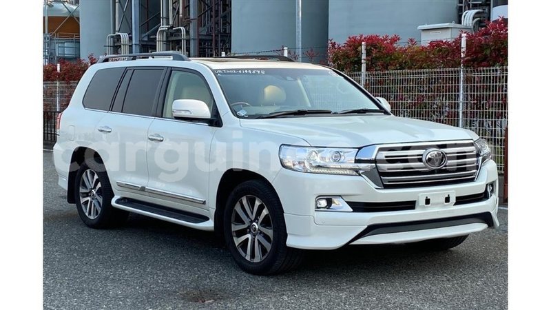 Big with watermark toyota land cruiser conakry import dubai 5627