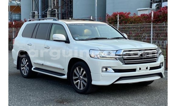 Buy Import Toyota Land Cruiser White Car in Import - Dubai in Conakry Buy Import Toyota Land Cruiser White Car in Import - Dubai in Conakry