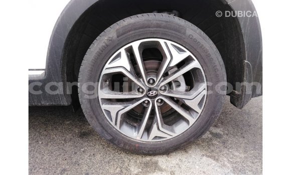 Buy Import Hyundai Santa Fe White Car in Import - Dubai in Conakry Buy Import Hyundai Santa Fe White Car in Import - Dubai in Conakry