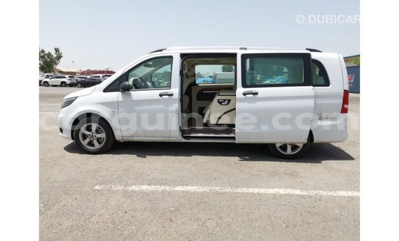Buy Import Mercedes-Benz Vito White Car in Import - Dubai in Conakry Buy Import Mercedes-Benz Vito White Car in Import - Dubai in Conakry