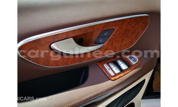 Buy Import Mercedes-Benz Vito White Car in Import - Dubai in Conakry Buy Import Mercedes-Benz Vito White Car in Import - Dubai in Conakry