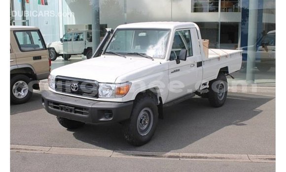 Buy Import Toyota Land Cruiser White Car in Import - Dubai in Conakry Buy Import Toyota Land Cruiser White Car in Import - Dubai in Conakry