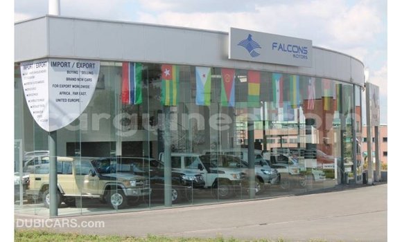 Buy Import Toyota Land Cruiser White Car in Import - Dubai in Conakry Buy Import Toyota Land Cruiser White Car in Import - Dubai in Conakry