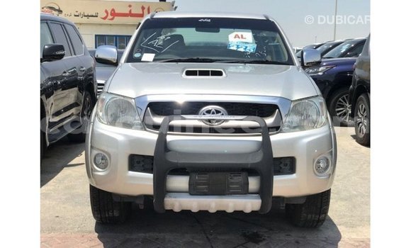 Acheter Import Voiture Toyota Hilux Autre à Import - Dubai, Conakry Acheter Import Voiture Toyota Hilux Autre à Import - Dubai, Conakry