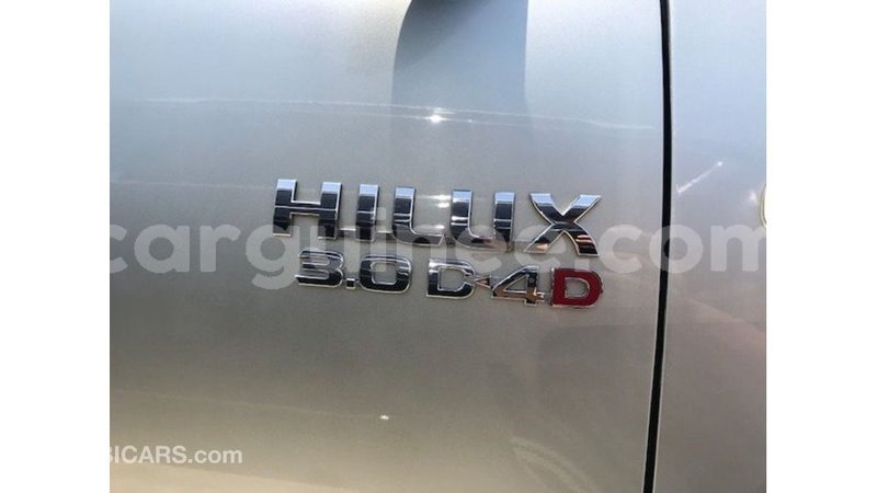 Big with watermark toyota hilux conakry import dubai 5650