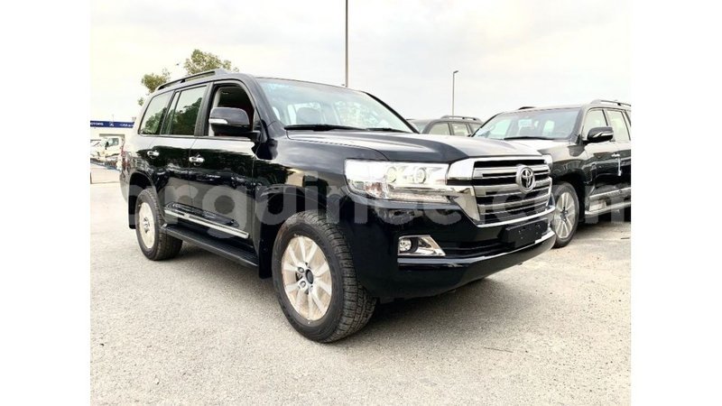 Big with watermark toyota land cruiser conakry import dubai 5653