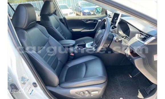 Buy Import Toyota 4Runner White Car in Import - Dubai in Conakry Buy Import Toyota 4Runner White Car in Import - Dubai in Conakry